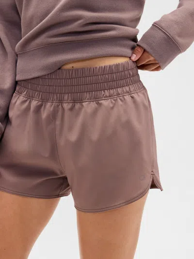 Gap Factory Gapfit 3" Mid Rise Runaround Shorts In Brown
