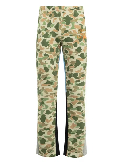 Gallery Dept. Camouflage Flared Sweatpant In Neutral
