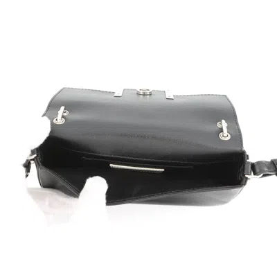 Pre-owned Fendi Baguette Black Leather Shoulder Bag ()