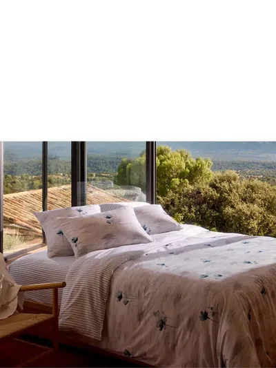 Lacoste Gestreiftes Bettwäsche-set Mit Blumen-print In White