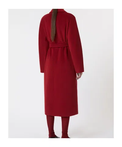 Max Mara Wool And Cashmere Long-sleeved Coat In Red