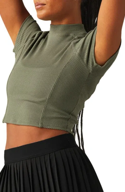 Beyond Yoga Formation Ribbed Crop T-shirt In Green