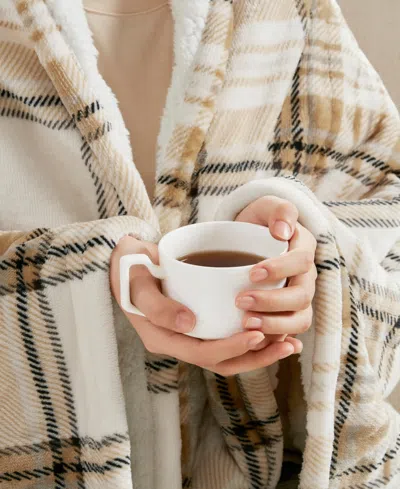 Woolrich Print Plush To Sherpa Heated Throw, 50" X 60" In Brown