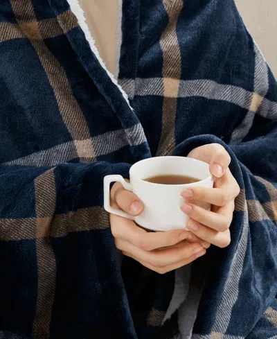 Woolrich Print Plush To Sherpa Heated Throw, 50" X 60" In Blue