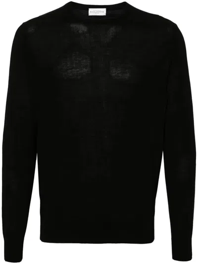 Ballantyne R Neck Pullover In Black