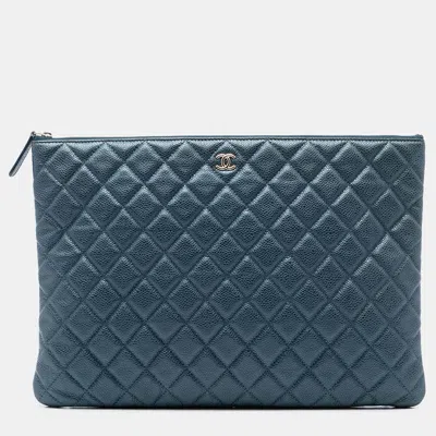 Pre-owned Chanel Blue Large Quilted Caviar O Case Clutch