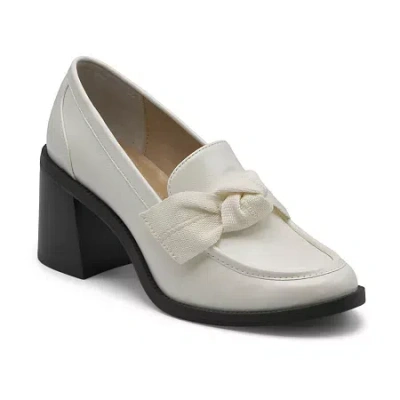 Style Charles Kellen Womens Moc Closed Toe Slip-on Shoe In White