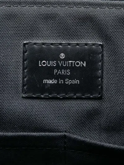 Pre-owned Louis Vuitton 2013 Damier Graphite Daniel Mm Crossbody Bag In Black