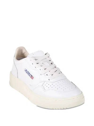 Autry Medalist Low Sneakers In White And Silver Leather In Multi