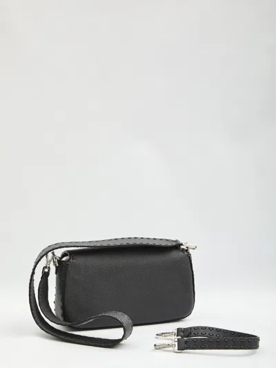Fendi Black Leather Shoulder Bag In Black