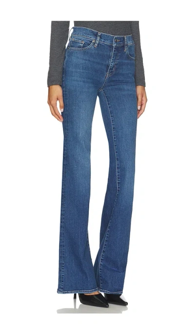 Frame The Icon In Blue