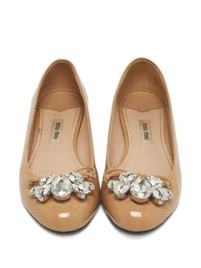 Pre-owned Miu Miu Crystal-embellished Ballet Flats In Neutral