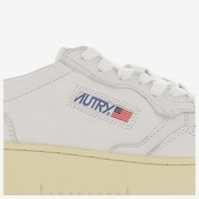 Autry Medalist Low Leat Leat In White