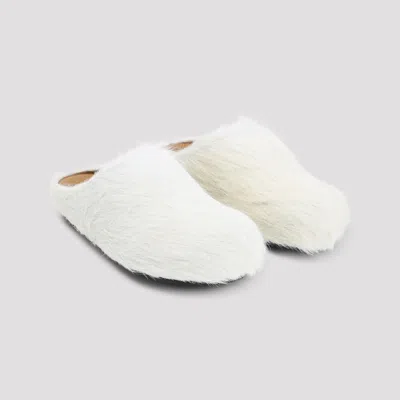 Marni Fussbett Sabot In White