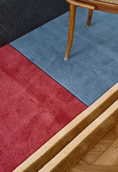 Layered Gio Doppio Rossa 6'7" X 9'10"