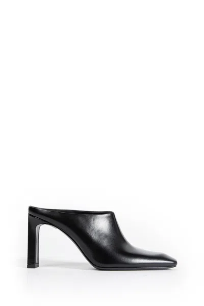 Totême Bar Box-leather Mules In Black