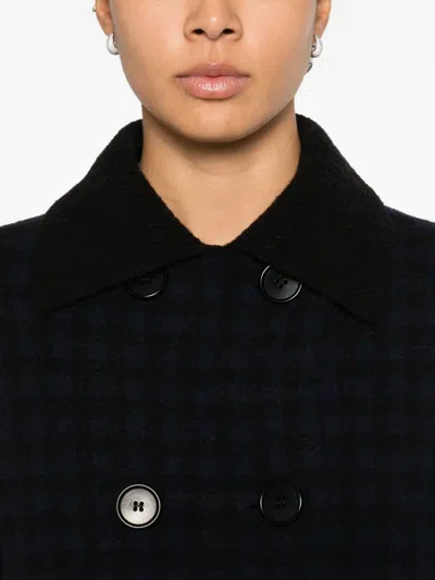 格纹双排扣外套