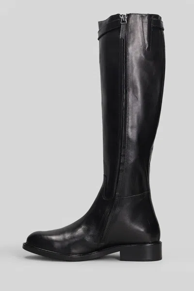 Metisse Low Heels Boots In Black