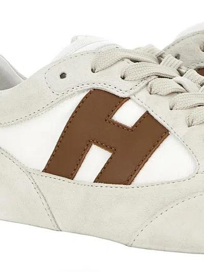 Hogan Interactive Sneakers In Brown