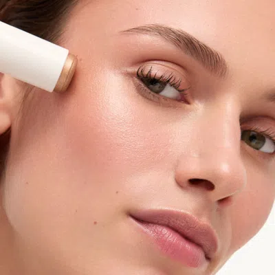 Goop Glow Skin Highlighter Stick In Transparent