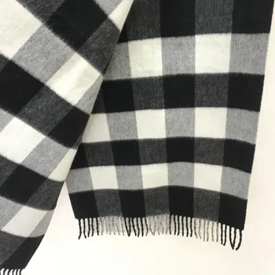 Pre-owned Dior Christian  Gray Checkered Fringed Wool Women's Scarf () In White