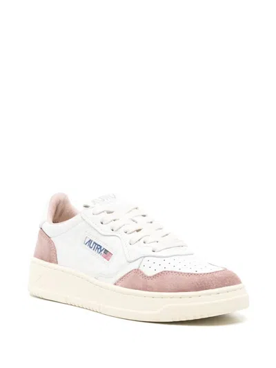 Autry Medalist Sneakers In White