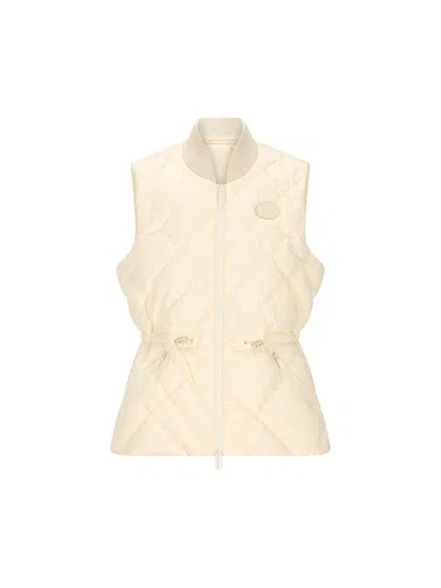 Burberry Devonside Quilted Vest In Animal Print