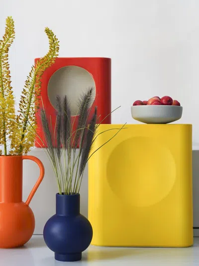 Raawii Floor Lamps Lifestyle  In Yellow