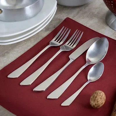 Kirkland's Flatware Set In Silver