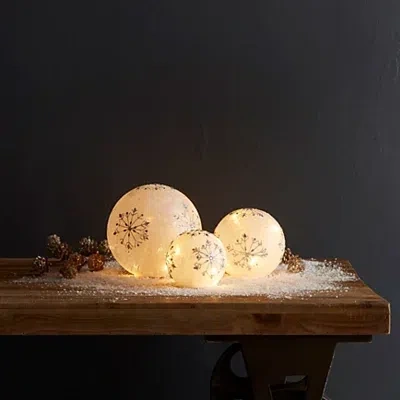 Kirkland's Prelit Snowflake Glass Globes In White