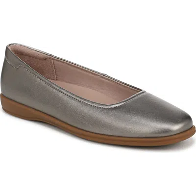 Naturalizer Soft Flex Ballet Flat In Gray