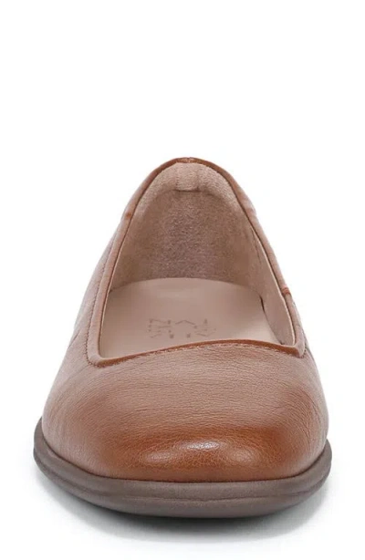 Naturalizer Soft Flex Ballet Flat In Brown
