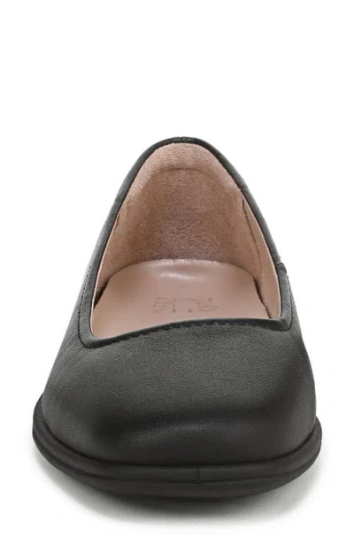 Naturalizer Soft Flex Ballet Flat In Black