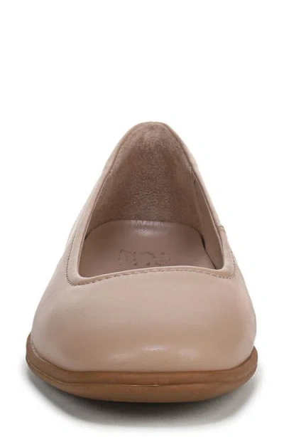 Naturalizer Soft Flex Ballet Flat In Brown