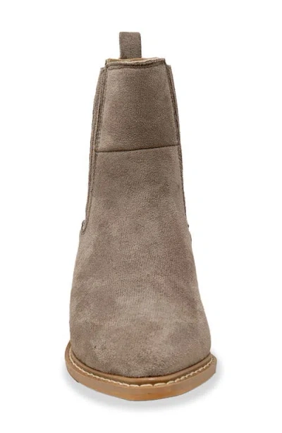 Chase & Chloe Chase And Chloe Western Block Heel Chelsea Boot In Brown