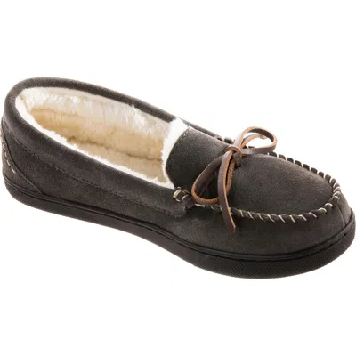 Isotoner Suede Faux Shearling Line Slipper In Gray