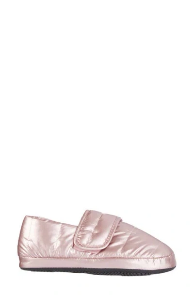 Isotoner Nylon Puffer Slipper In Pink
