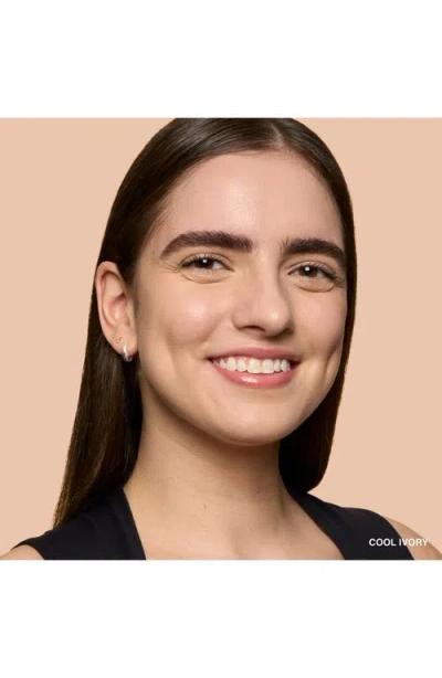 Bobbi Brown Weightless Skin Oil-controlling Foundation Spf 15 With Hyaluronic Acid In Neutral