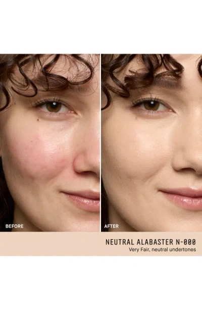 Bobbi Brown Weightless Skin Oil-controlling Foundation Spf 15 With Hyaluronic Acid In Neutral