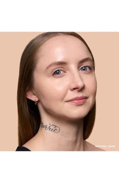 Bobbi Brown Weightless Skin Oil-controlling Foundation Spf 15 With Hyaluronic Acid In Gold