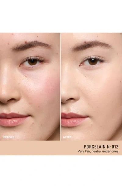 Bobbi Brown Weightless Skin Oil-controlling Foundation Spf 15 With Hyaluronic Acid In Neutral