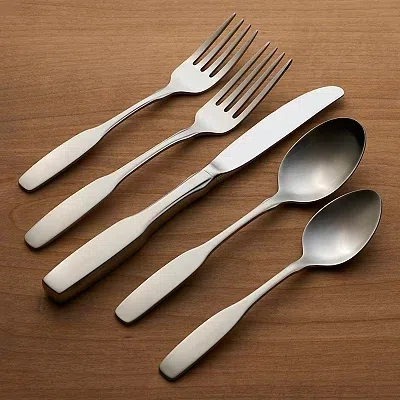 Kirkland's Flatware Set In Silver