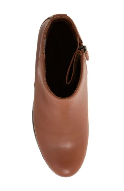 Trotters Margo Bootie In Brown