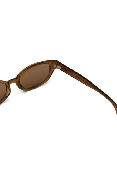 Dezi Gia Rectangular Gradient Sunglasses In Brown