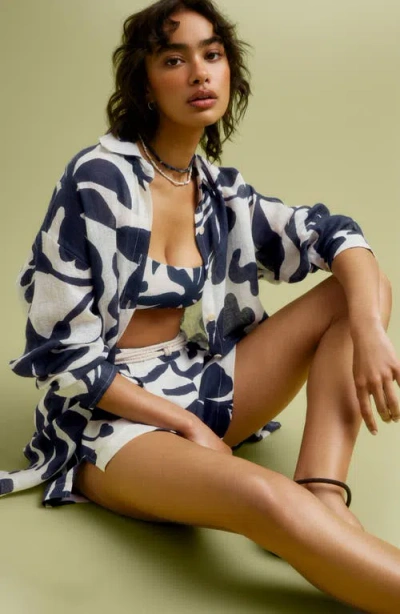 Vitamin A ® Playa Oversize Linen Cover-up Shirt In White