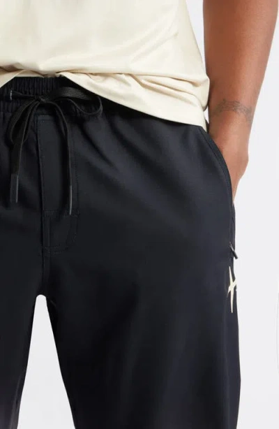 Santo Studio Twitch Edition In White