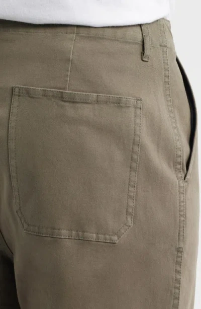 Frame Chino Pants In Green