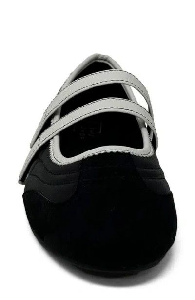 Shushop Salome Flat In Black