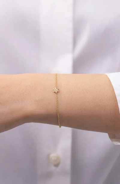 Zoe Lev Tiny Flower Chain Bracelet In Gold