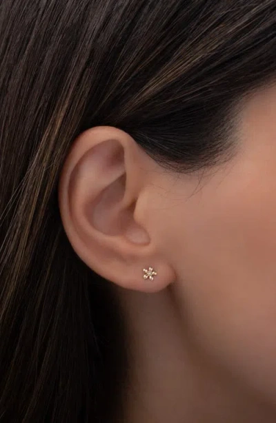 Zoe Lev Diamond Center Flower Stud Earrings In Gold